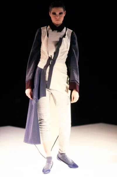 Look 10